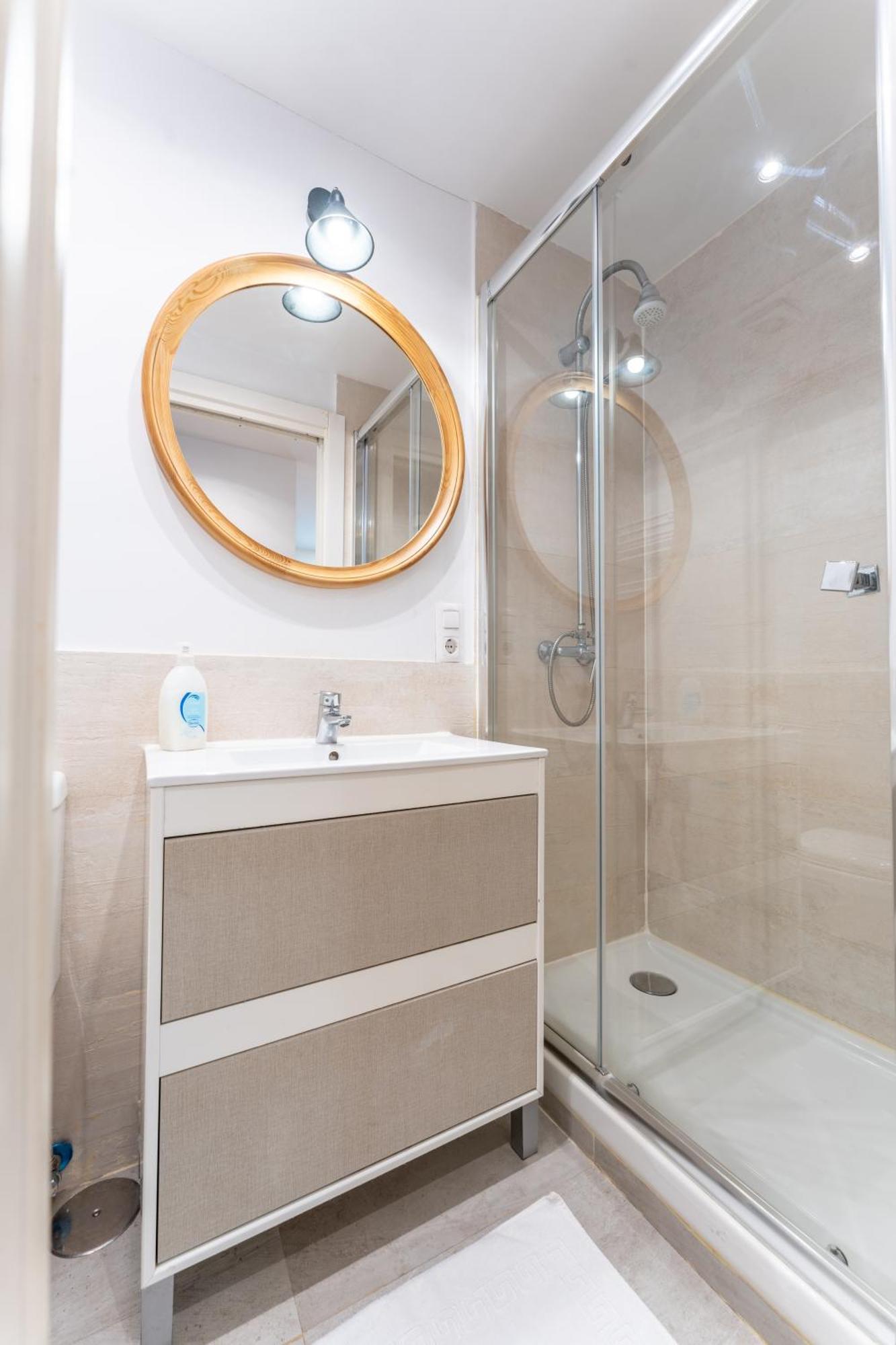 Warm And Inviting, Central Location By Urbanhosting Santander Esterno foto